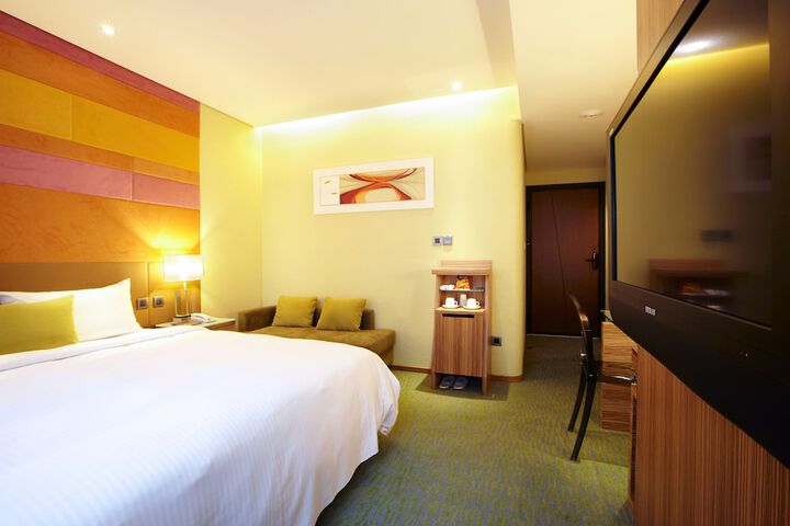 Room 19 of 56