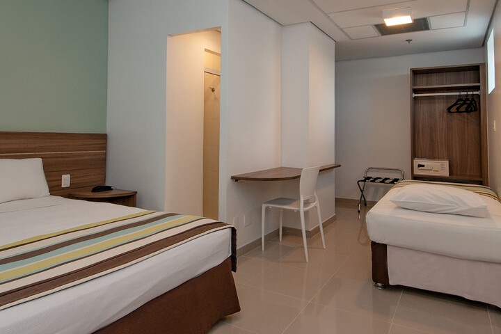Room 18 of 34