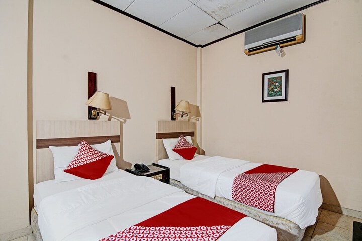 Room 17 of 30