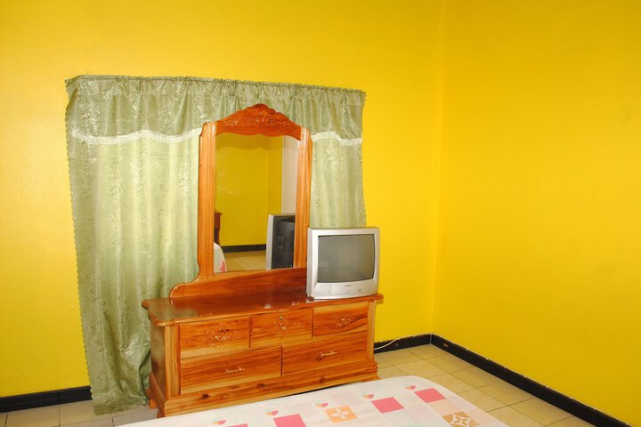 Room 4 of 29
