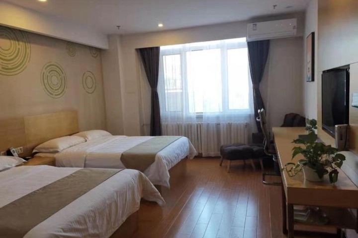 Room 21 of 36