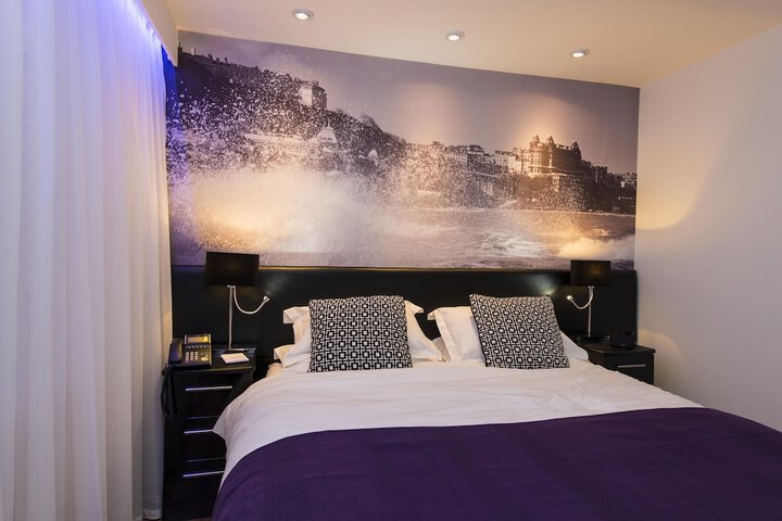 Room 19 of 52