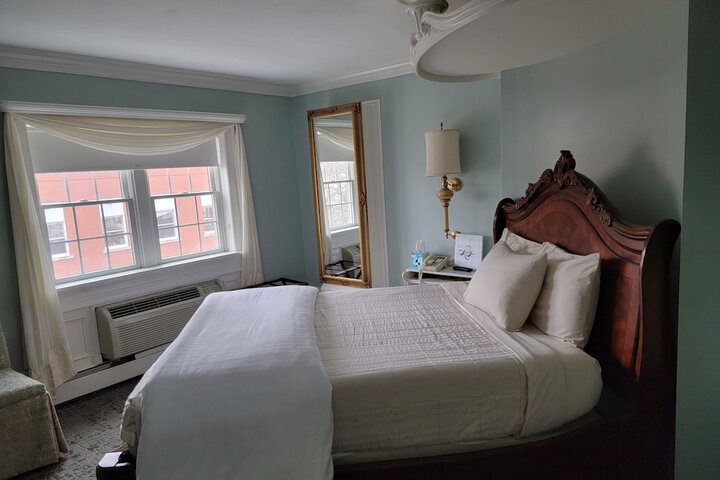 Room 87 of 206