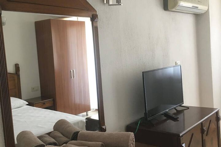 Room 46 of 85