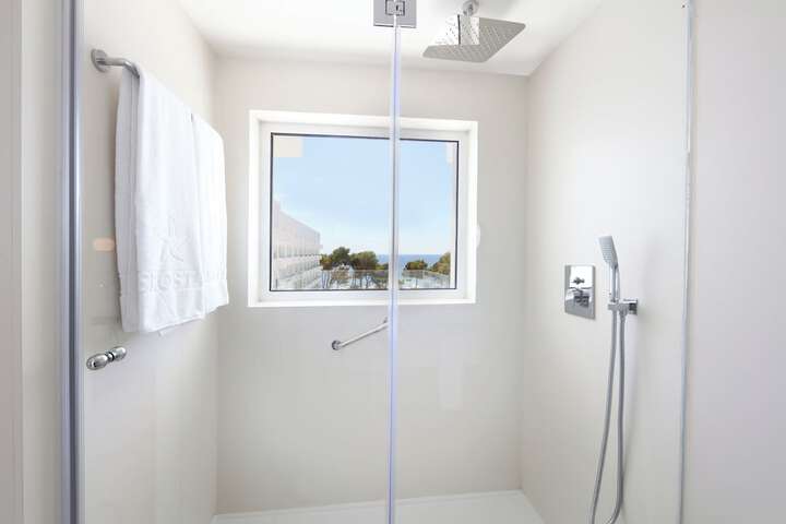 Clean Restrooms