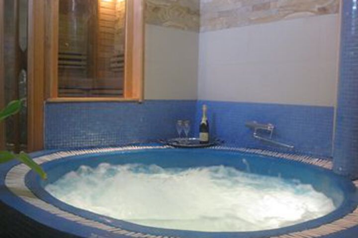 Spa 27 of 44