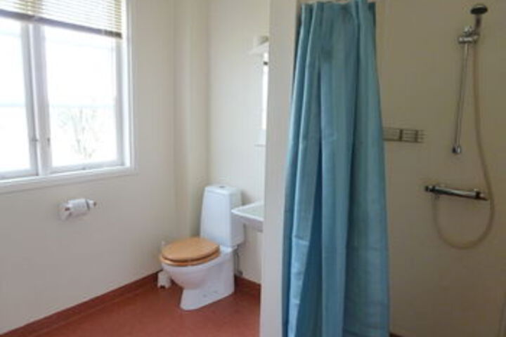 Room 8 of 62