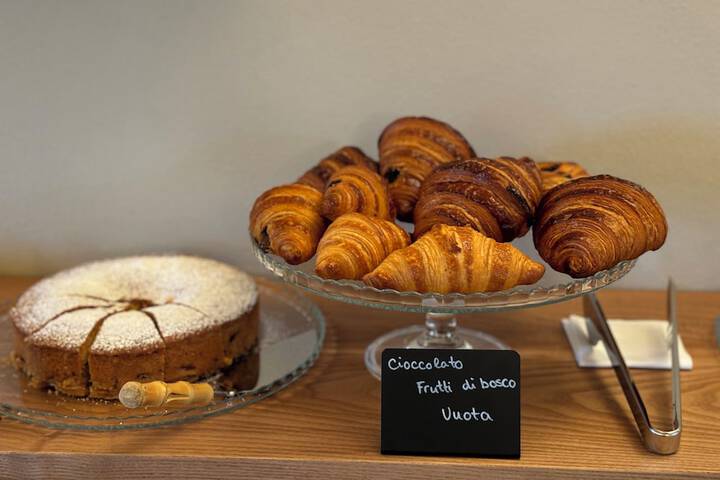 Breakfast/Coffee Service 40 of 62