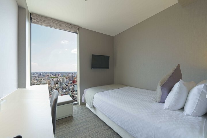 Room 8 of 46