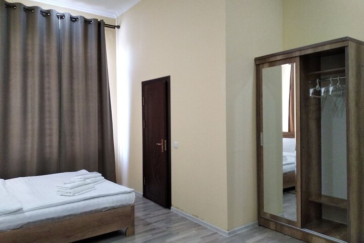 Room 11 of 47