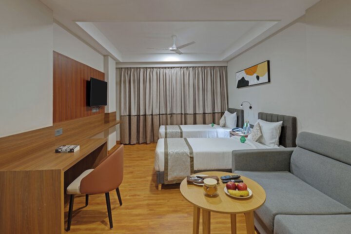 Room 13 of 26