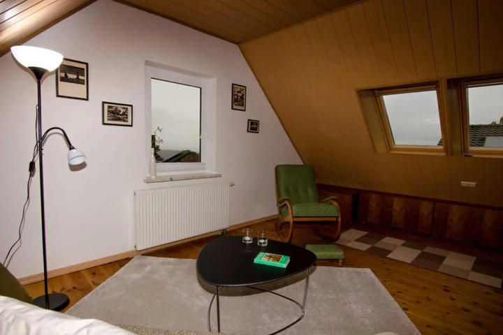 Room 3 of 11