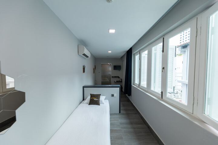 Room 51 of 88