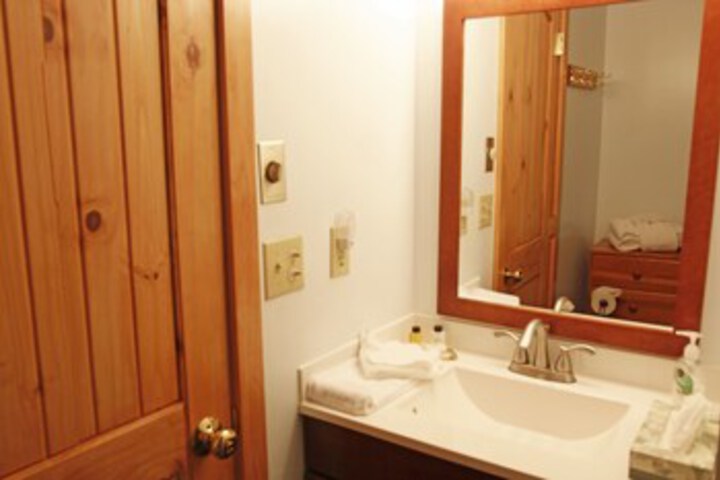 Room 7 of 40