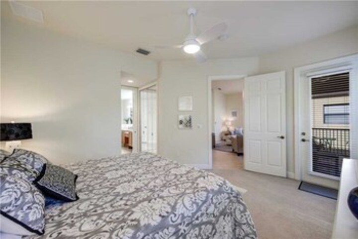 Room 15 of 22