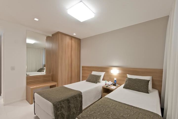 Room 9 of 44