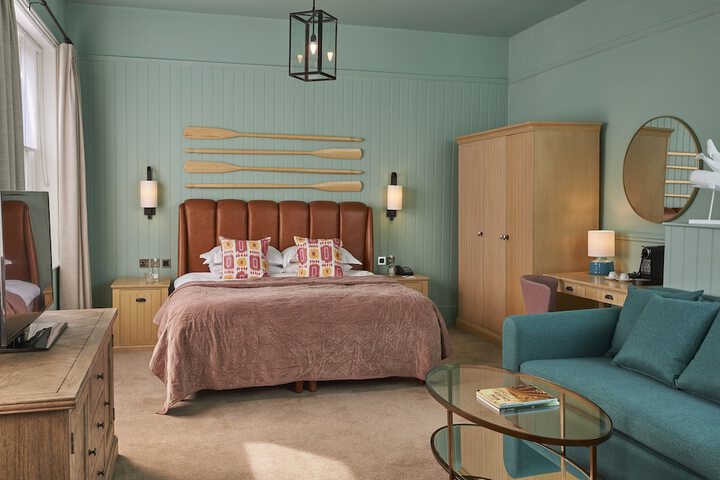 Room 6 of 75