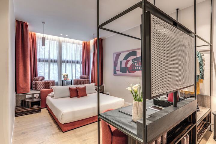 Room 16 of 72