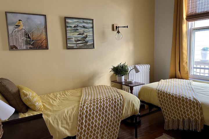 Room 6 of 34