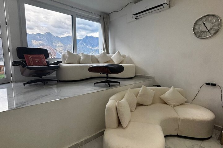 Room 170 of 339