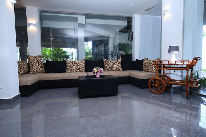 Hotel Interior 2 of 31