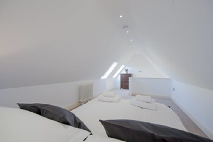 Room 14 of 15