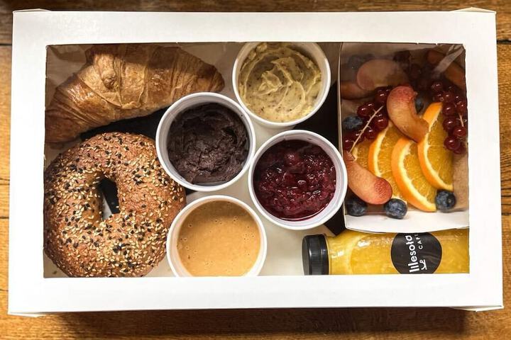 Breakfast/Coffee Service 130 of 145