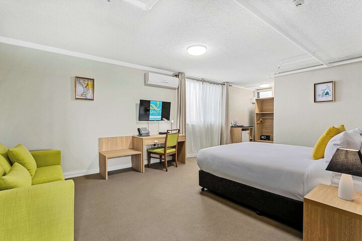 Room 21 of 44
