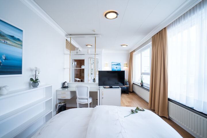 Room 18 of 123