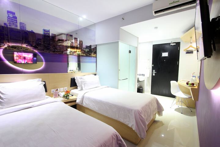 Room 3 of 26