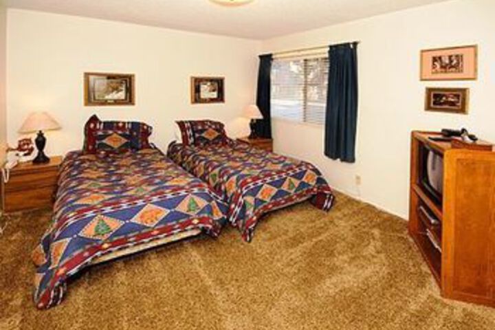 Room 4 of 20
