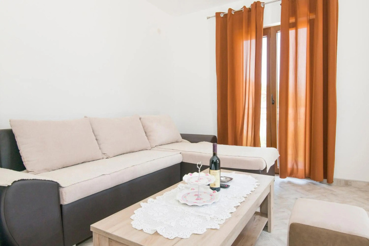 Room 2 of 14