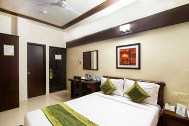 Room 20 of 36