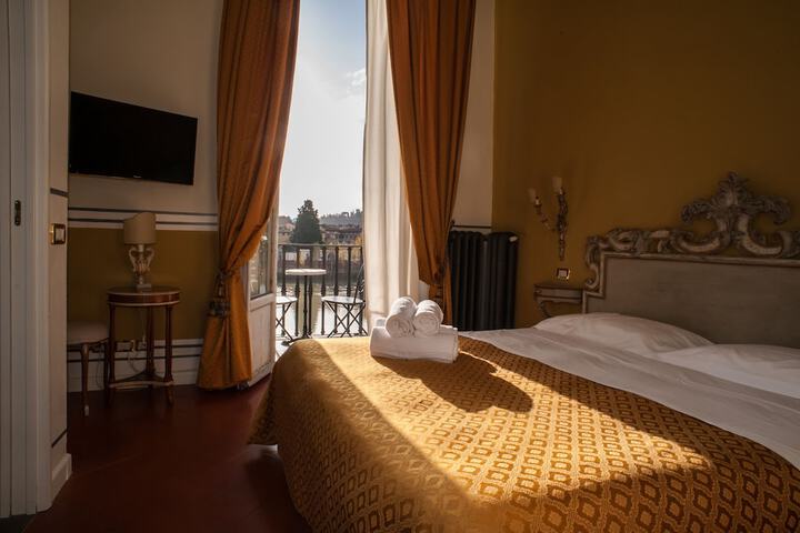 Room 8 of 70