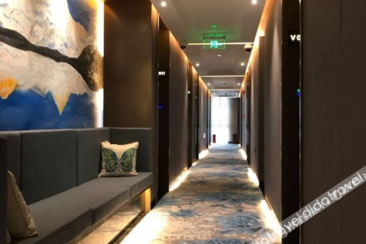 Hotel Interior 14 of 18