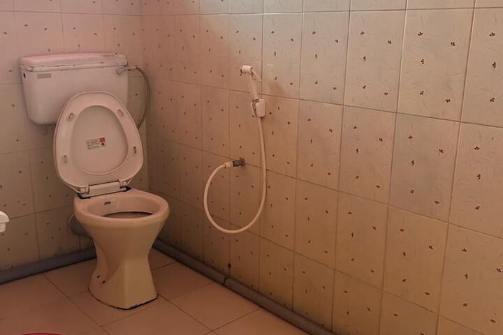 Room 26 of 29