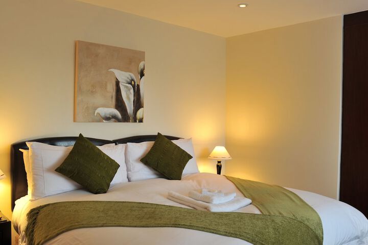 Room 2 of 24