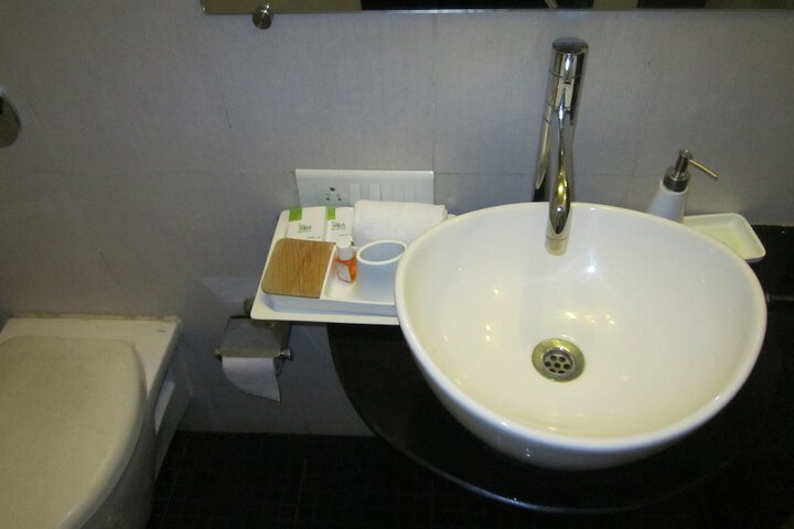 Room 12 of 24