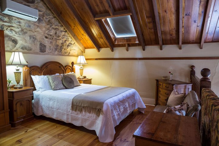 Room 2 of 15
