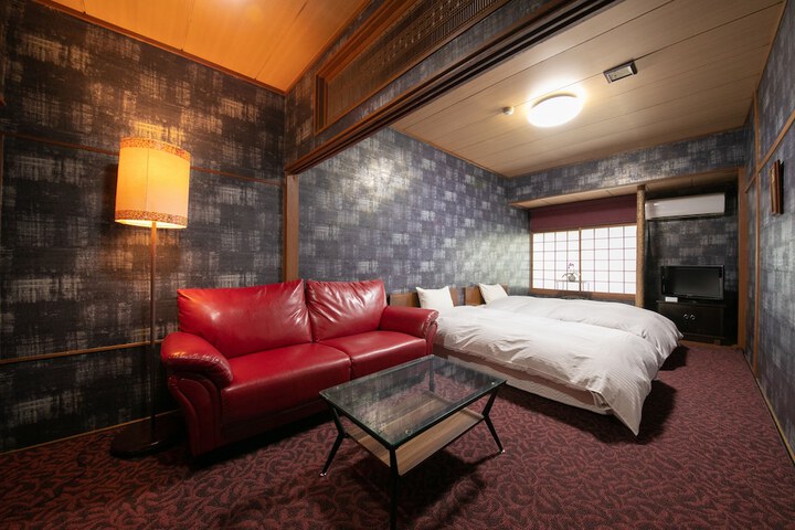 Room 20 of 95