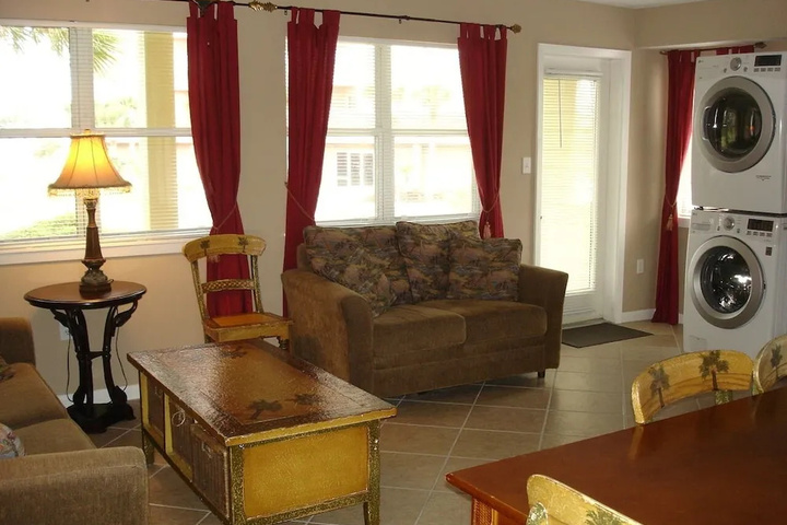 Room 2 of 16