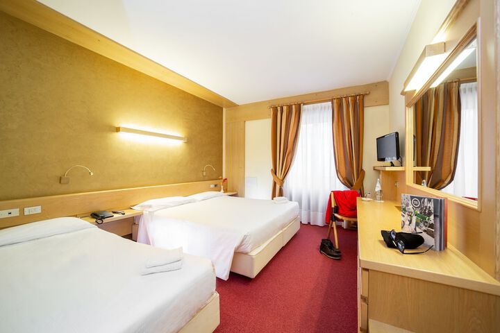 Room 13 of 47