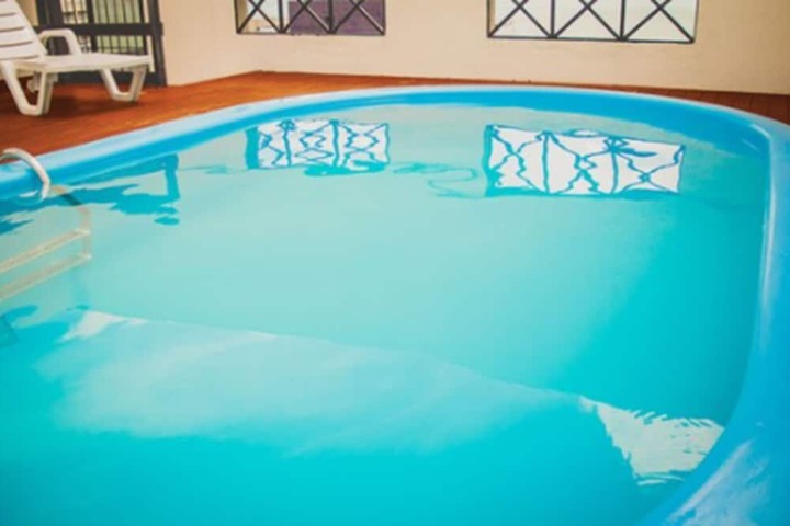 Hotel Pool