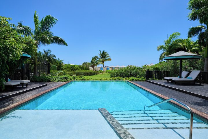 Pool 41 of 51