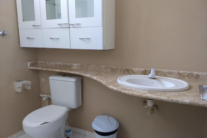 Room 15 of 28