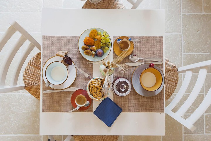 Breakfast/Coffee Service 40 of 52