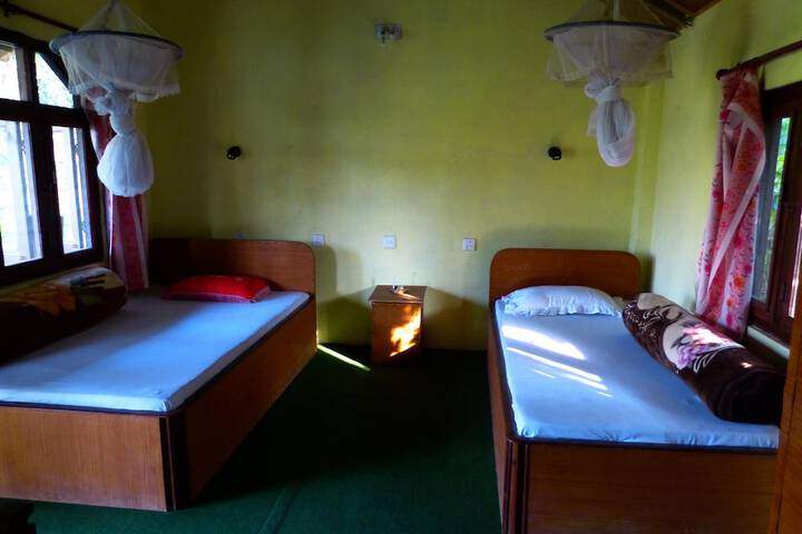 Room 6 of 19