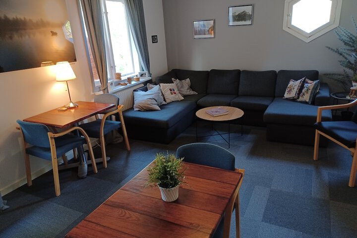 Lounge 123 of 176