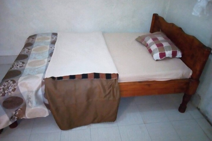 Room 8 of 23