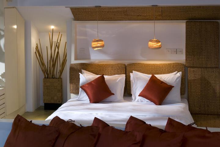 Room 2 of 6